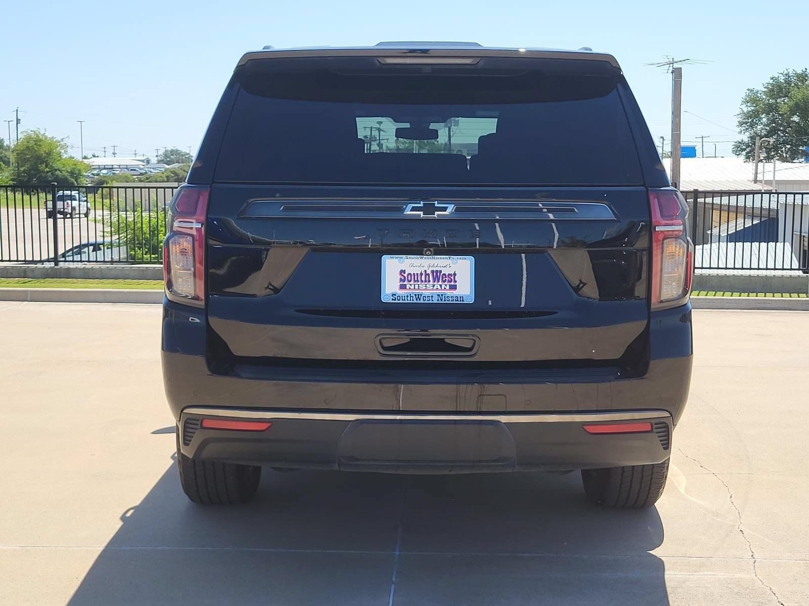 Used 2021 Chevrolet Tahoe Z71 w/ Rear Media and Nav Package AWD/4WD image 7