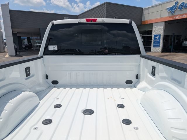 New 2026 Ford F250 Platinum AWD/4WD image 9