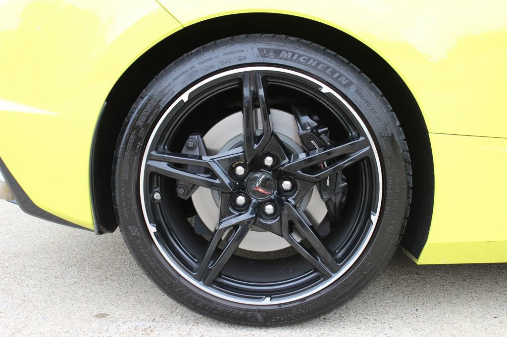 Used 2022 Chevrolet Corvette Stingray Premium Cpe w/ Z51 Performance Package RWD image 30