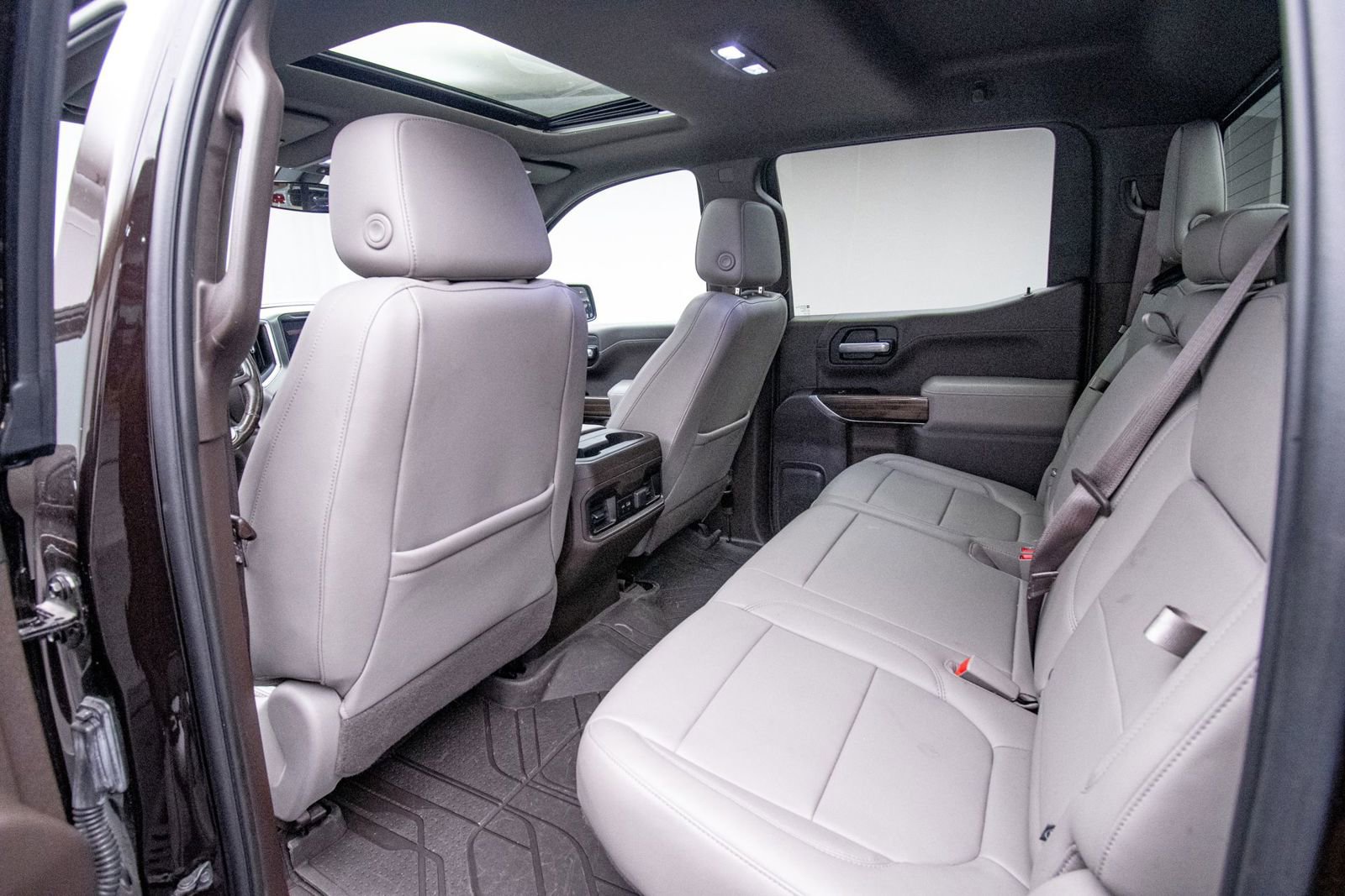 Used 2020 Chevrolet Silverado 1500 LT Trail Boss image 17