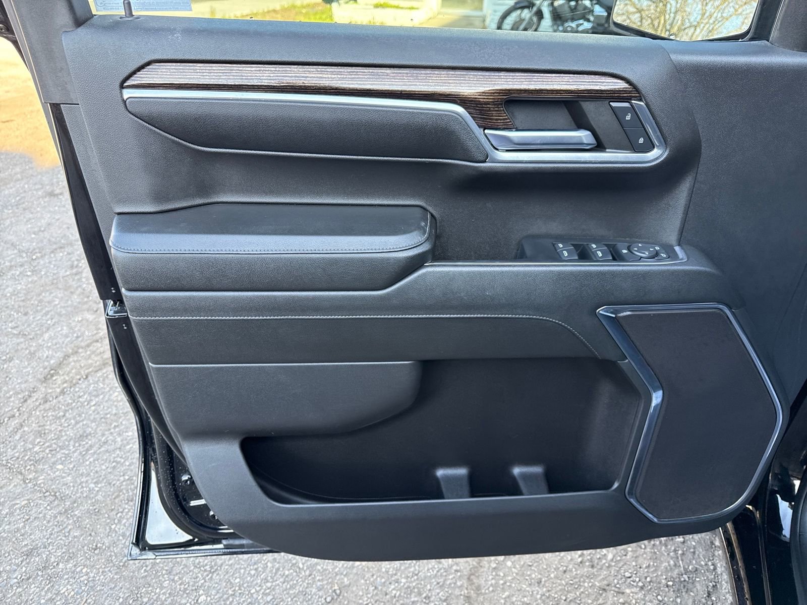 Used 2023 GMC Sierra 1500 SLE image 10