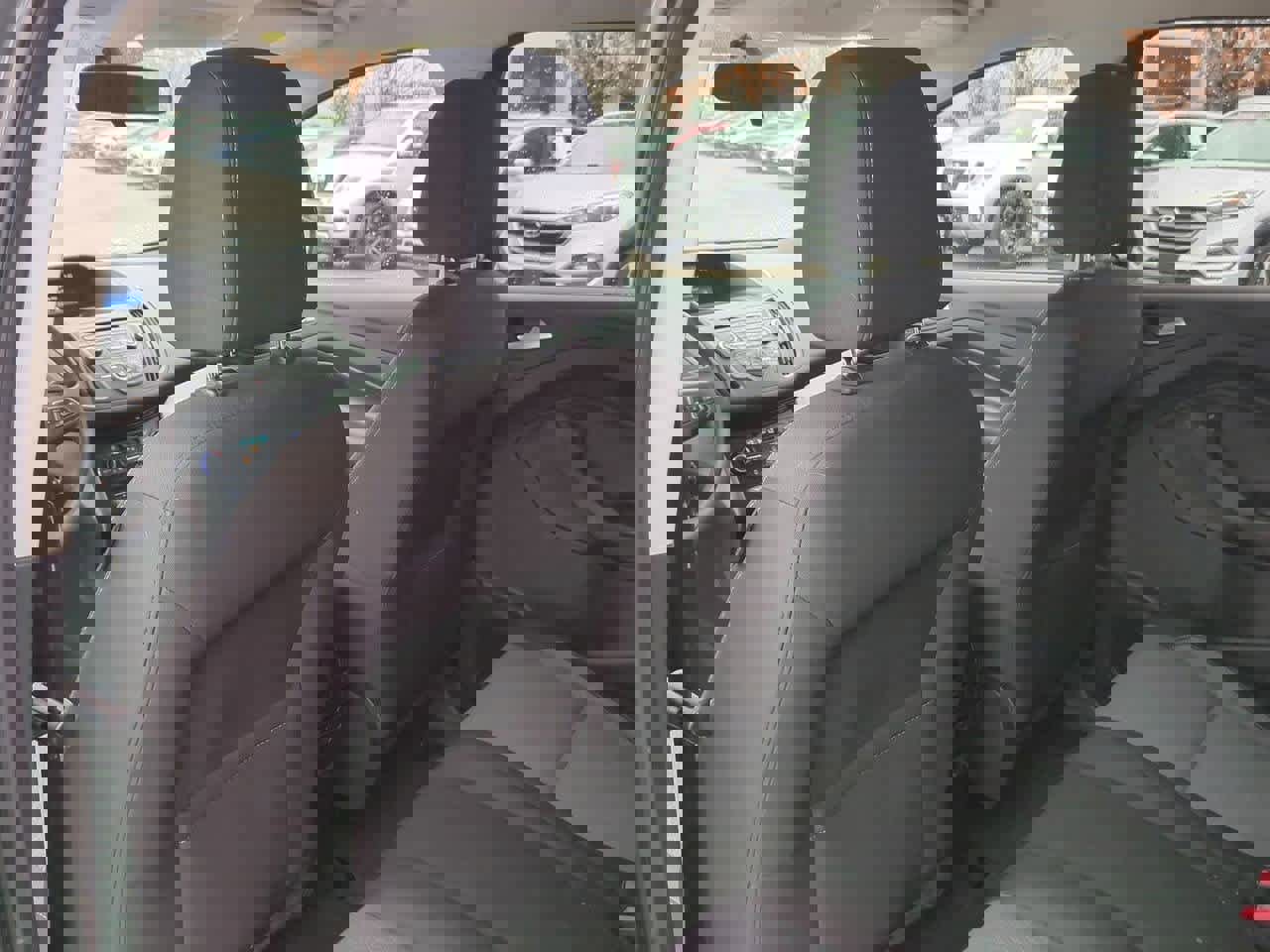 Used 2017 Ford Escape SE image 17