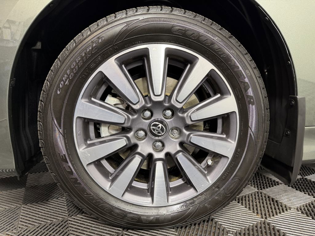 Used 2018 Toyota Sienna XLE Premium w/ Protection Package AWD/4WD image 53