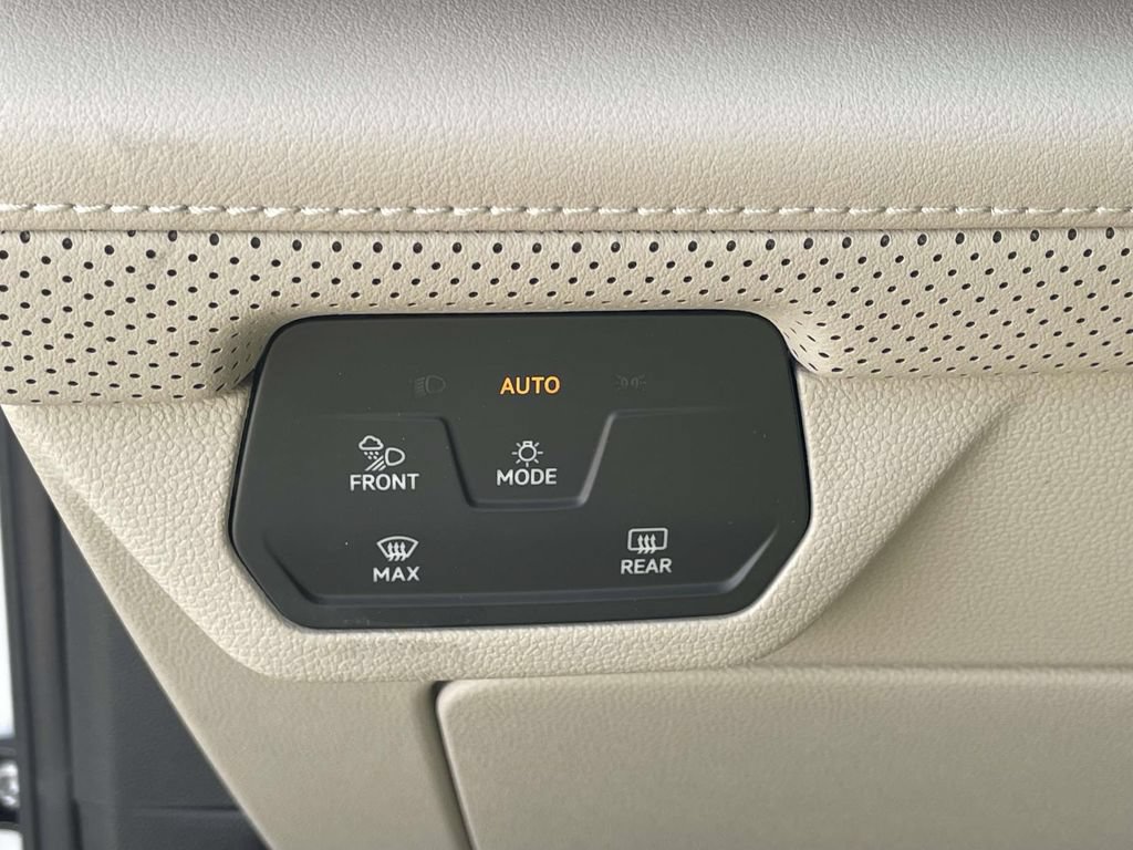 New 2026 Volkswagen Atlas SE FWD image 22