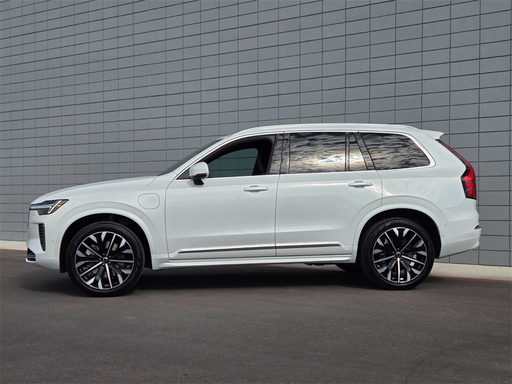 New 2026 Volvo XC90 T8 Plus image 2