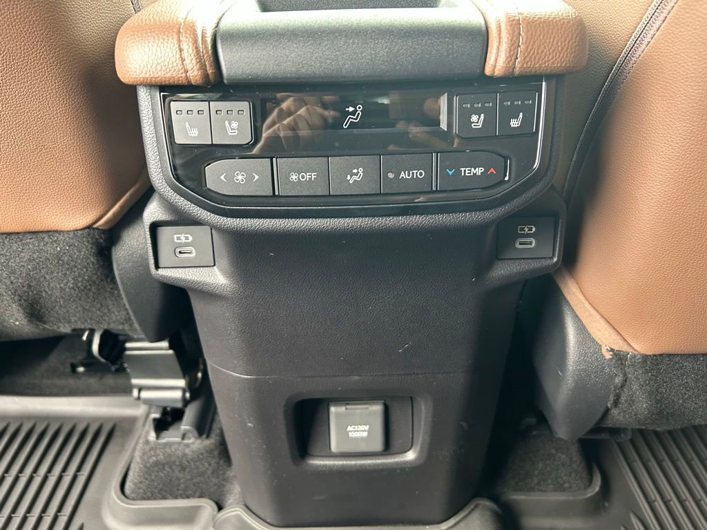 Used 2026 Toyota Grand Highlander AWD Hybrid image 23