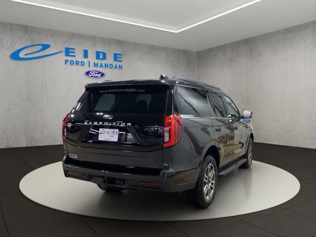 New 2026 Ford Expedition Active image 3