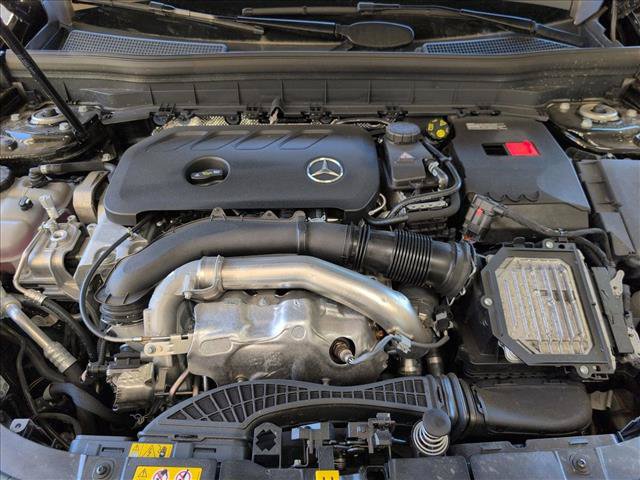 New 2025 Mercedes-Benz GLB 250 image 17