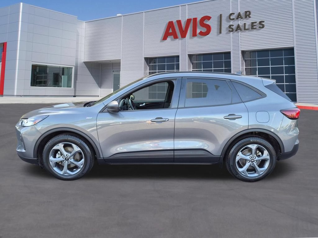 Used 2025 Ford Escape ST-Line FWD image 10