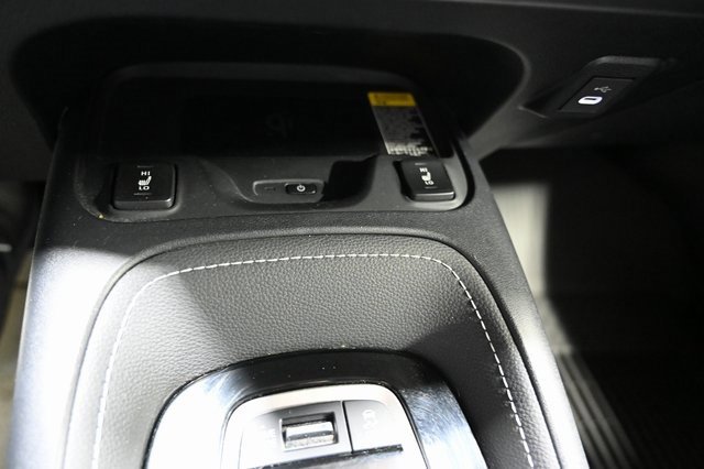 Used 2025 Toyota Corolla XSE image 19
