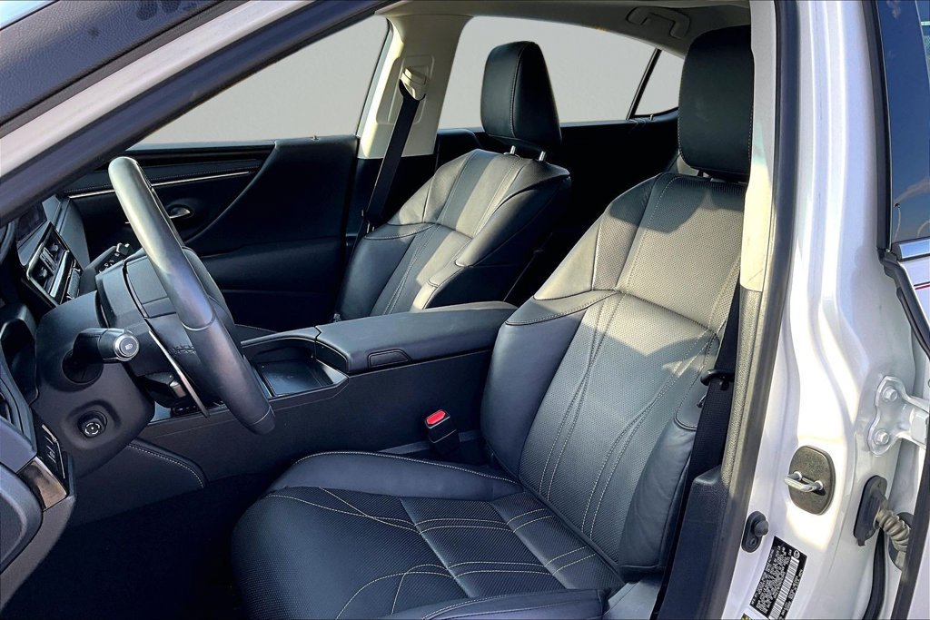 Used 2024 Lexus ES 350 w/ Technology Package FWD image 23