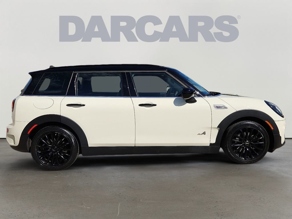 Used 2022 MINI Cooper Clubman S w/ Premium Package image 7