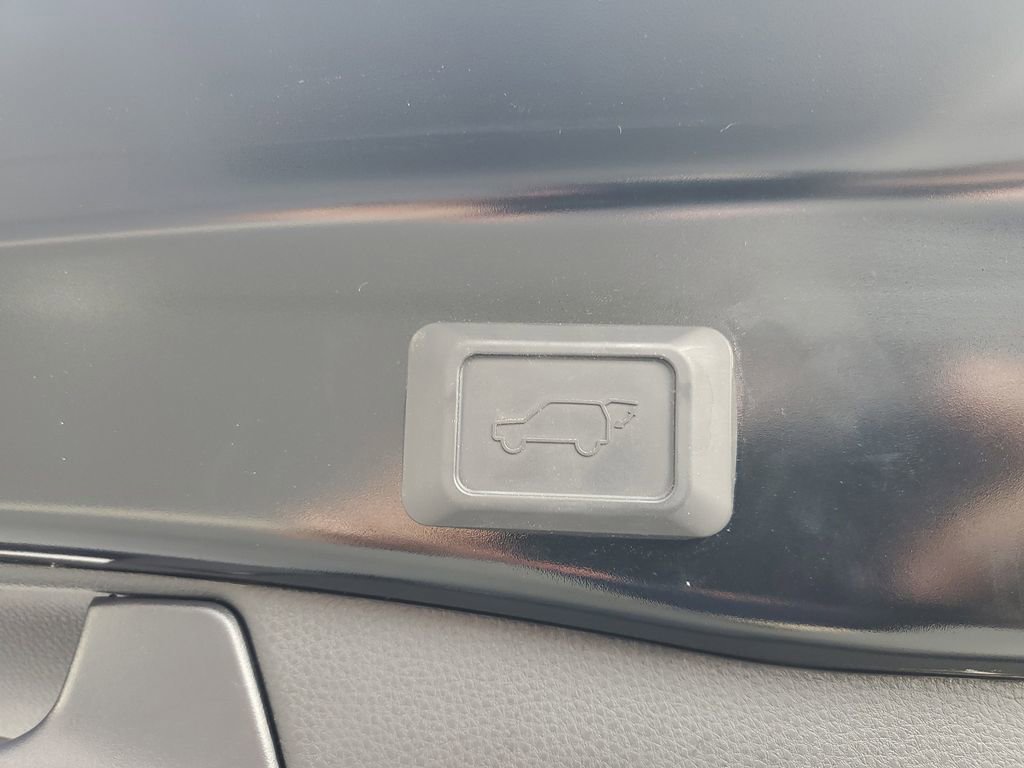 Used 2024 Toyota RAV4 XLE Premium image 30