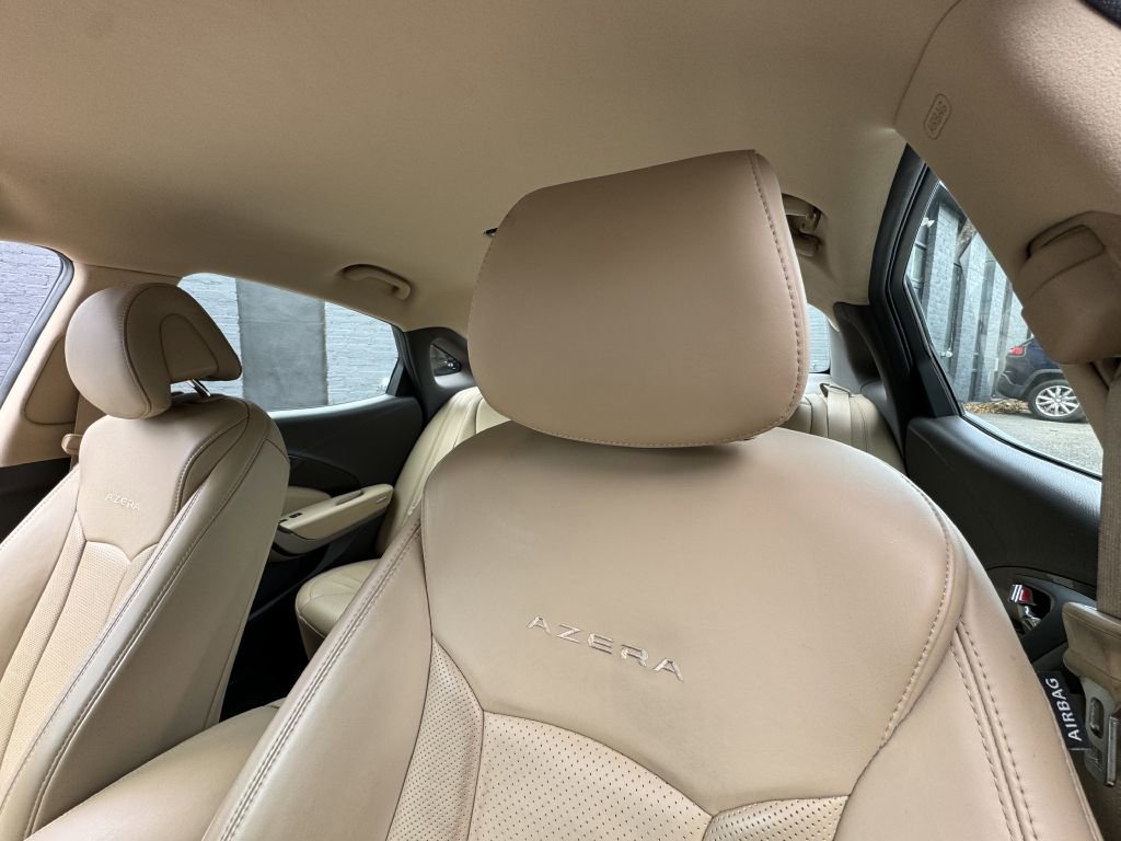 Used 2014 Hyundai Azera Limited image 19