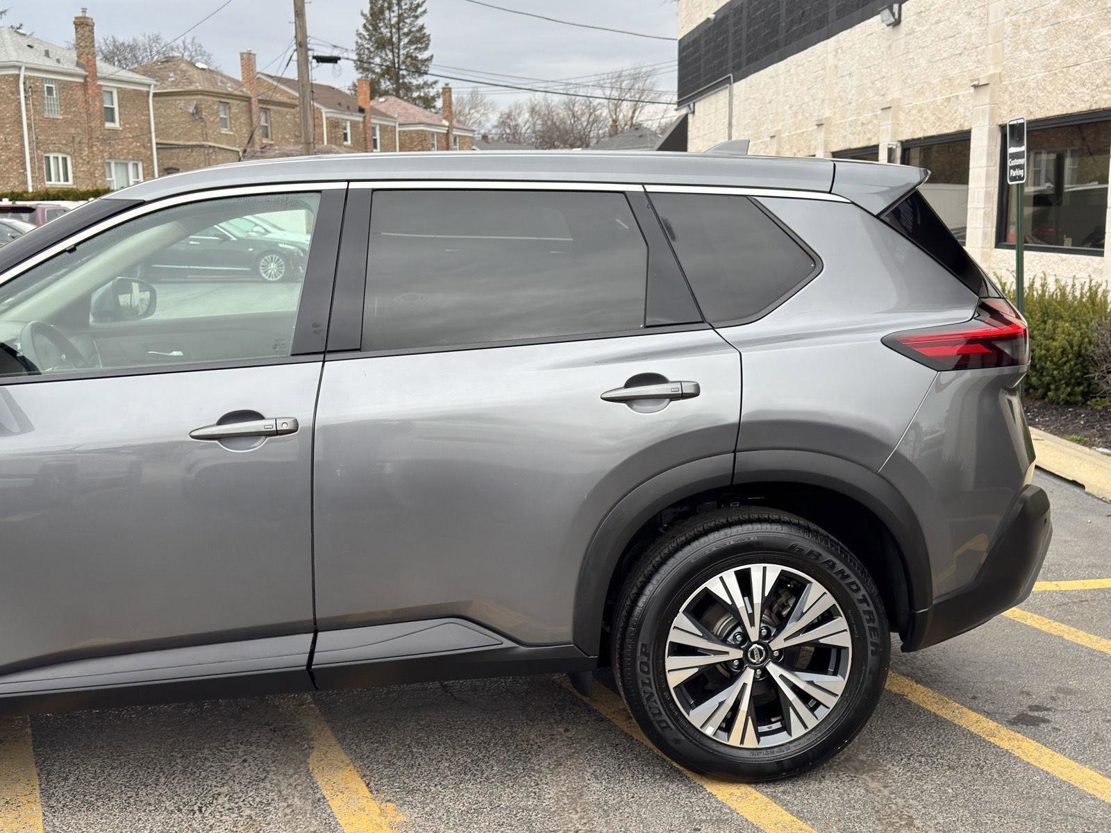 Used 2021 Nissan Rogue SV AWD/4WD image 5