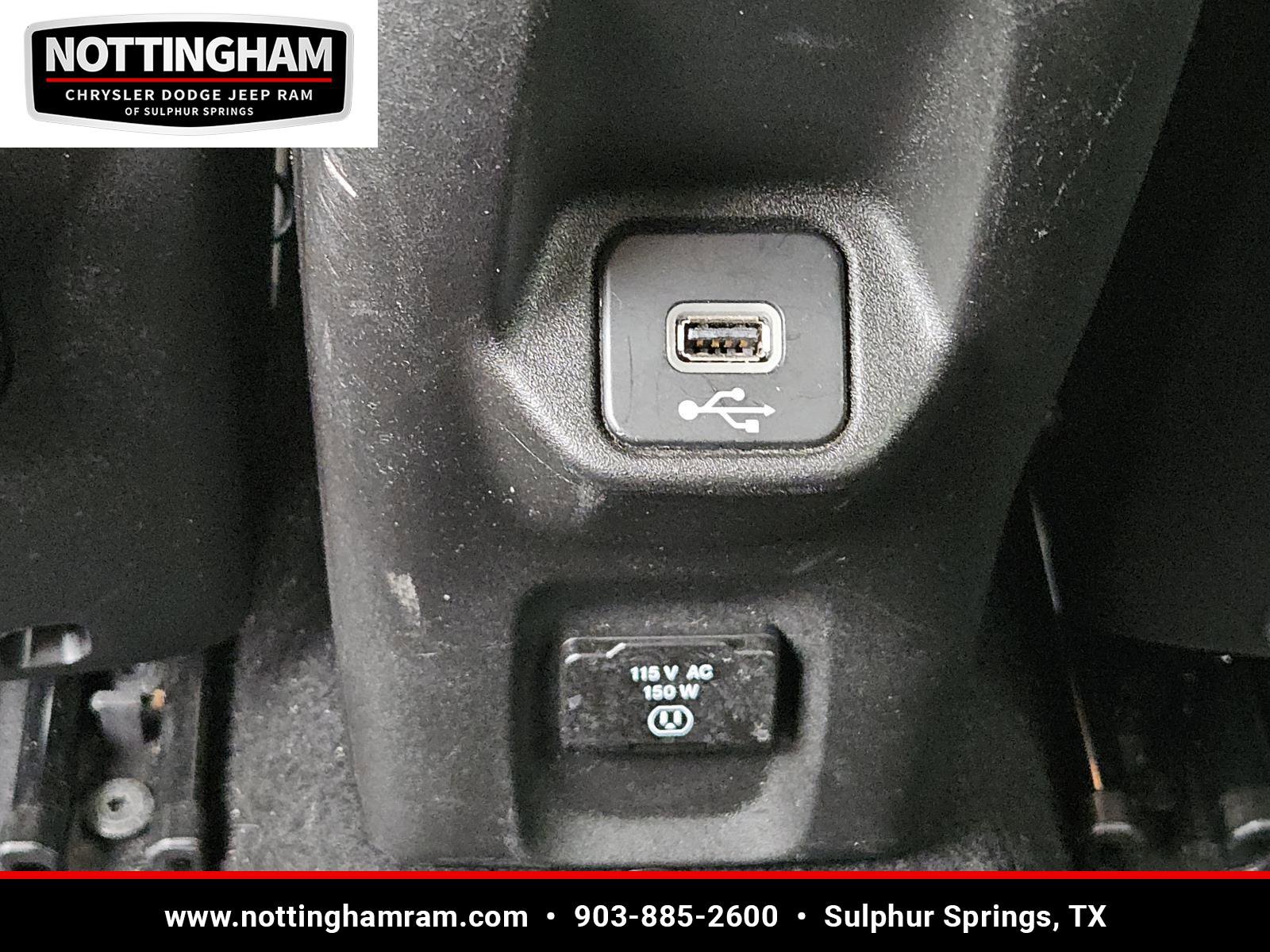 Used 2022 Jeep Renegade Latitude w/ Convenience Group AWD/4WD image 16