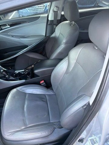 Used 2014 Hyundai Sonata Limited w/ Technology Package 06 FWD image 6