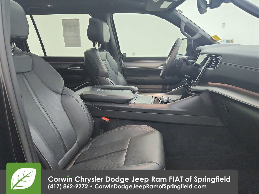 Used 2024 Jeep Wagoneer Series II image 35