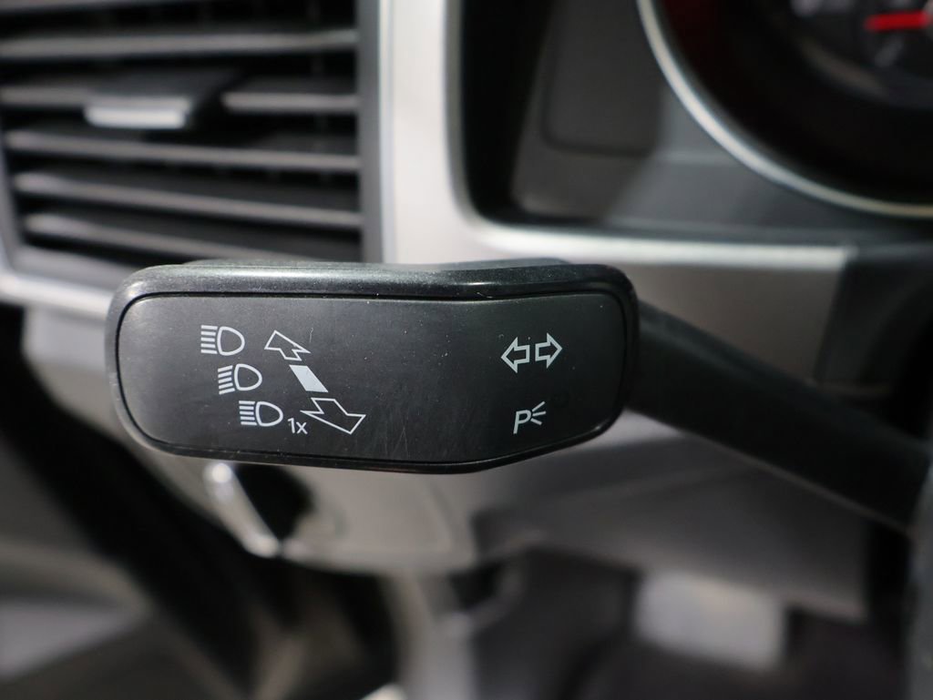 Used 2018 Volkswagen Atlas SE AWD/4WD image 36