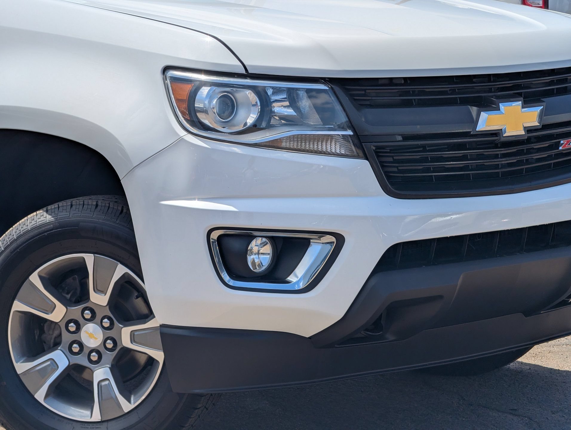 Certified 2018 Chevrolet Colorado Z71 AWD/4WD image 3