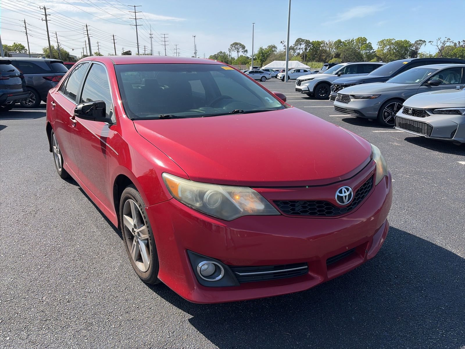 Used 2014 Toyota Camry SE video 1