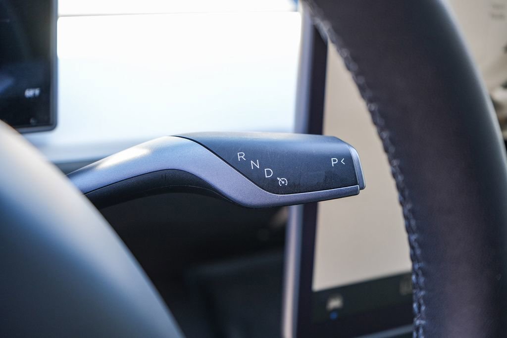 Used 2025 Tesla Model Y Performance AWD/4WD image 21
