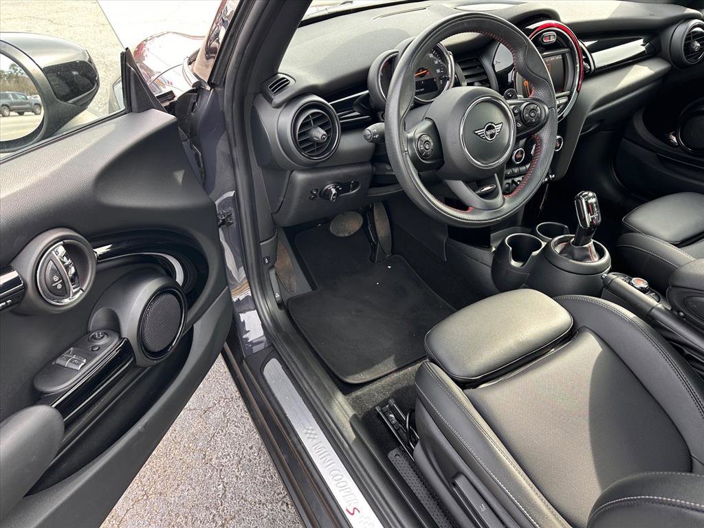 Used 2020 MINI Cooper S image 9