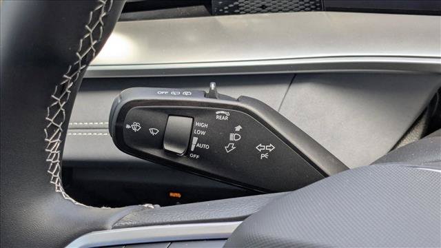 New 2026 Volkswagen Tiguan SE AWD/4WD image 16