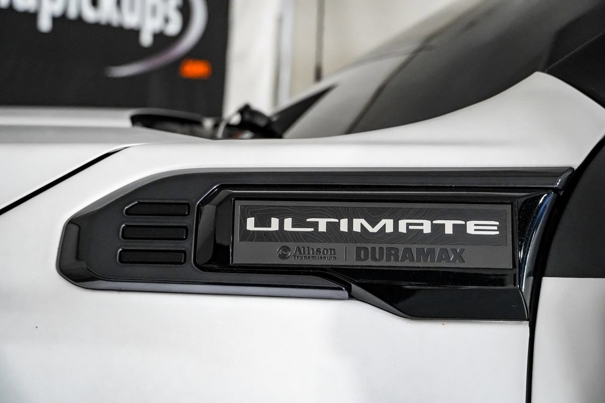 Used 2024 GMC Sierra 3500 Denali Ultimate AWD/4WD image 45