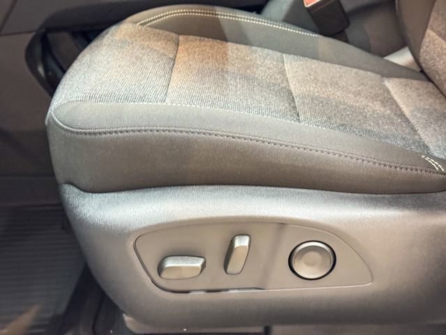 New 2025 GMC Acadia Elevation w/ Black Edition image 18