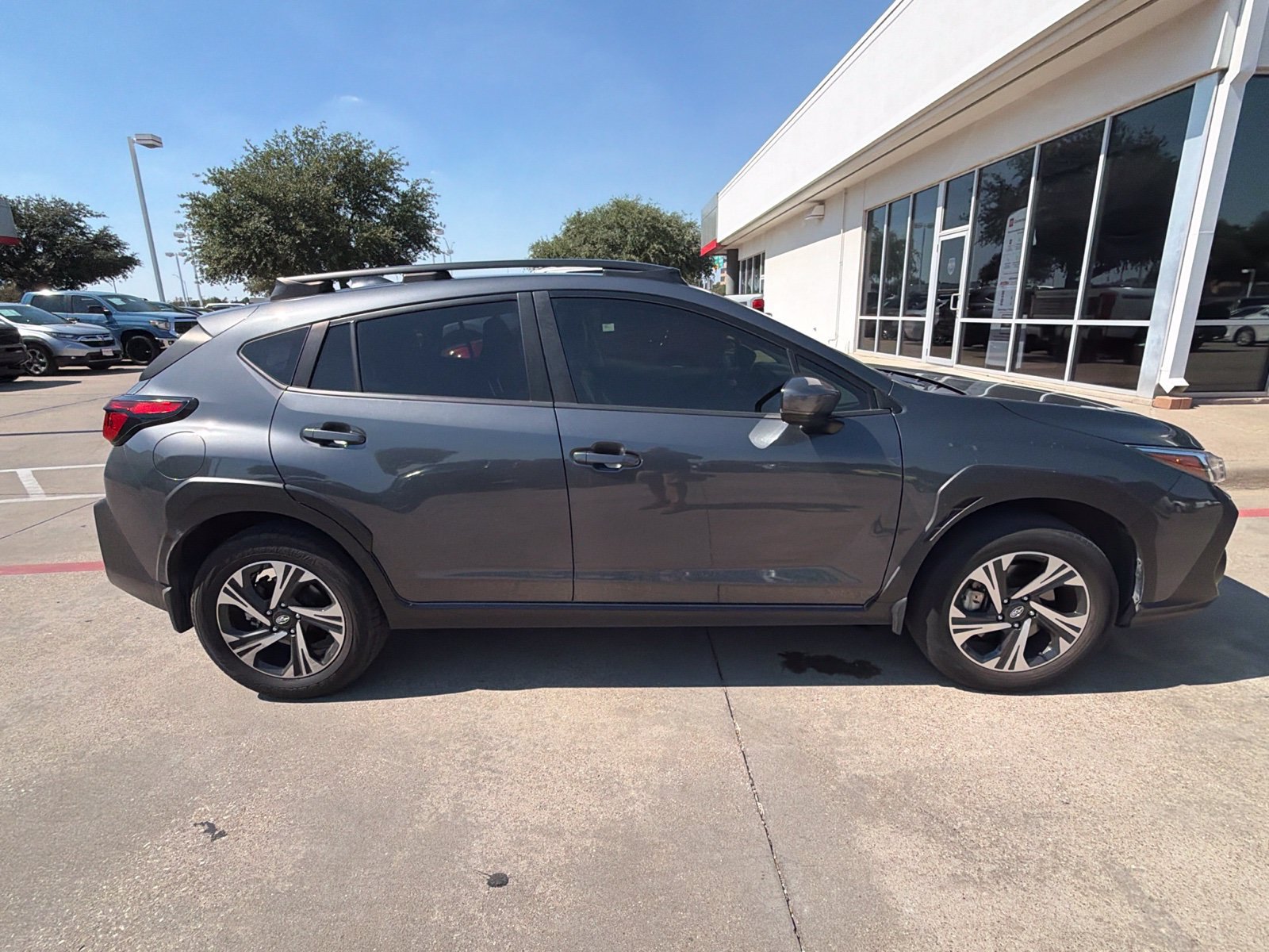 Used 2024 Subaru Crosstrek 2.0i Premium AWD/4WD image 4