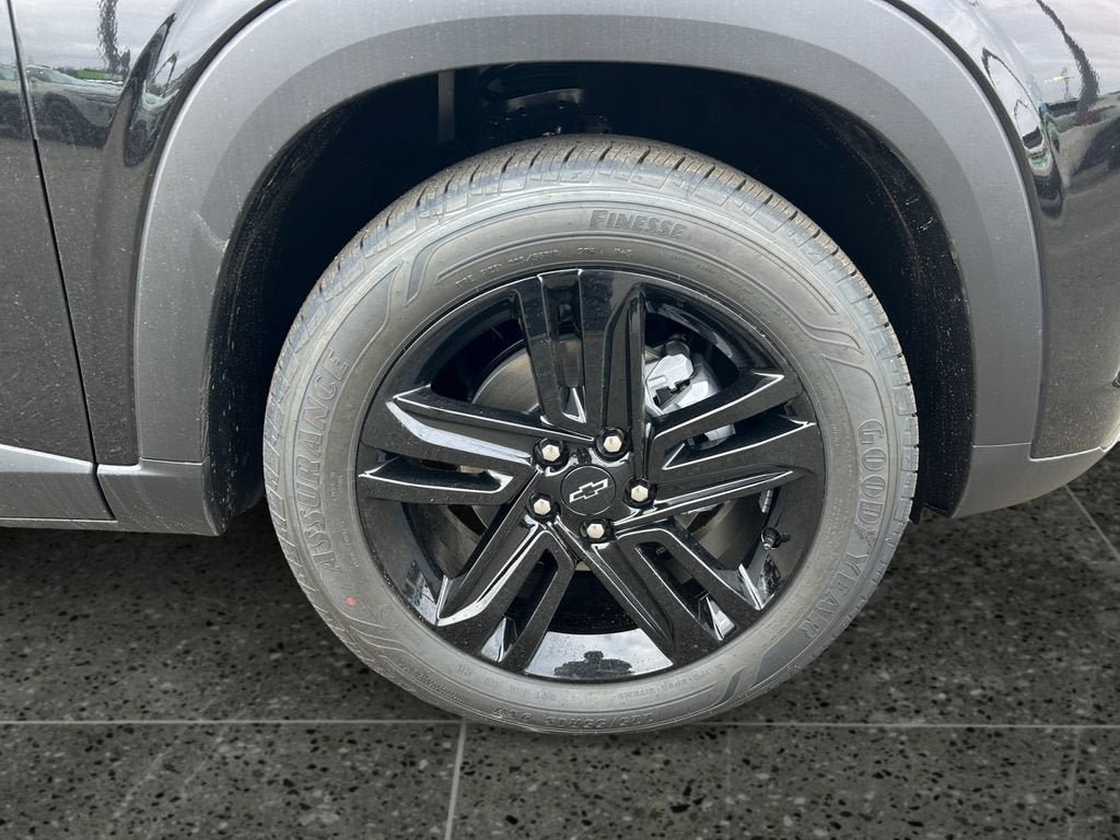 New 2026 Chevrolet Trax ACTIV w/ Sunroof Package FWD image 9