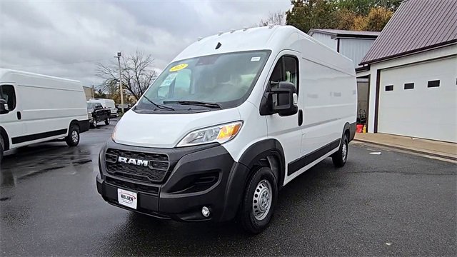 Used 2025 RAM ProMaster 3500 w/ Convenience Group image 7