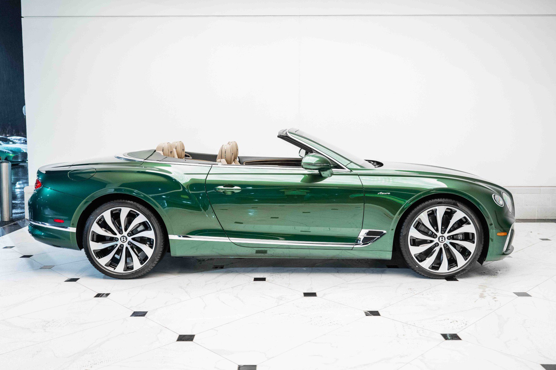 Used 2024 Bentley Continental GT V8 AWD/4WD image 9