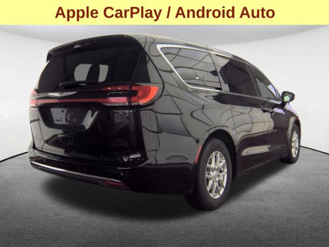 Used 2026 Chrysler Pacifica Select FWD image 7