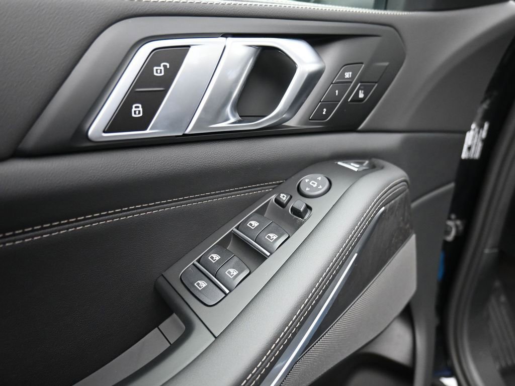 New 2026 BMW X5 xDrive40i w/ Premium Package image 9