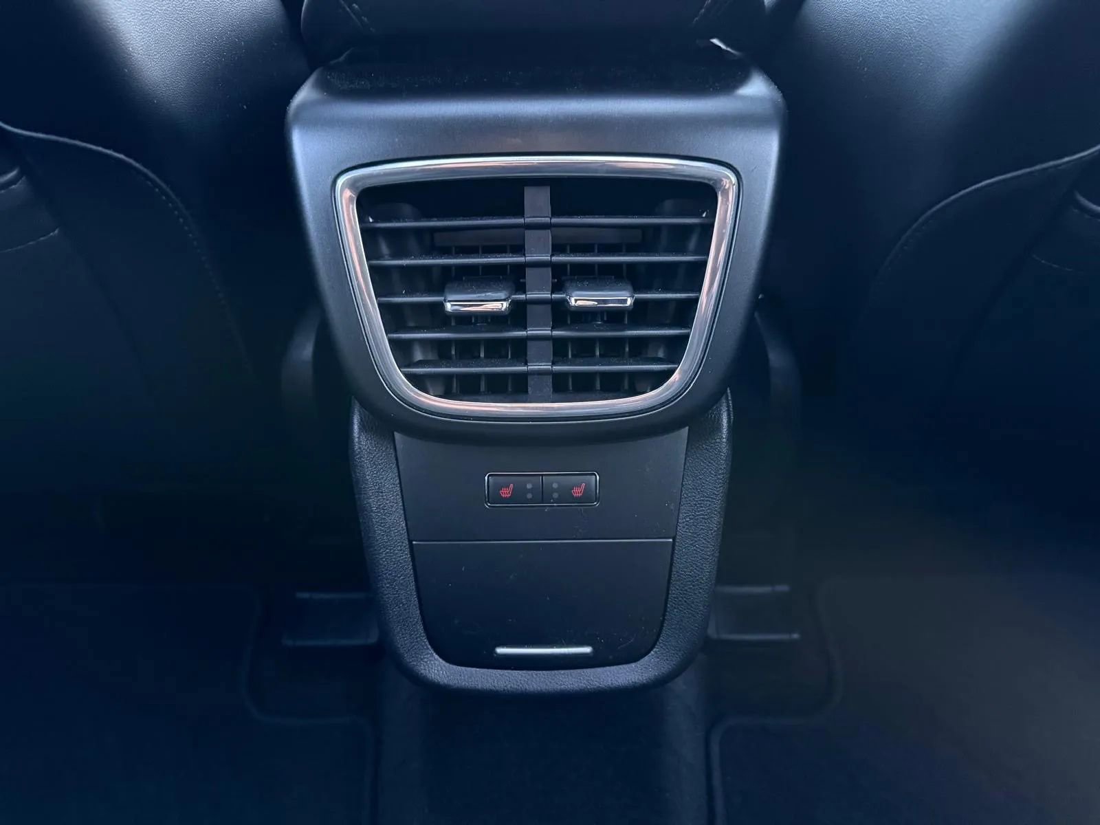 Used 2020 Lincoln Nautilus Reserve image 19