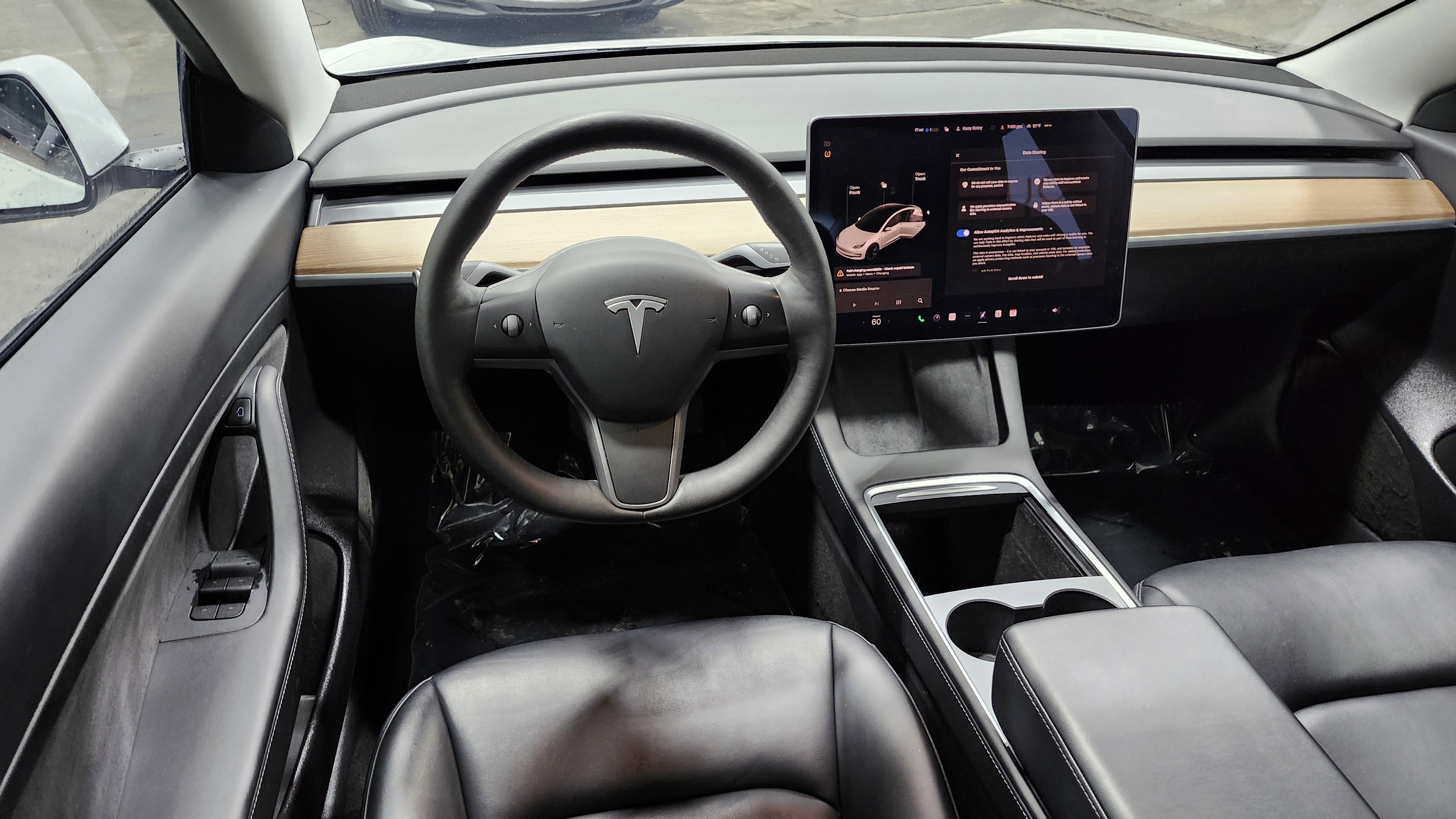 Used 2021 Tesla Model 3 Standard Range Plus image 26