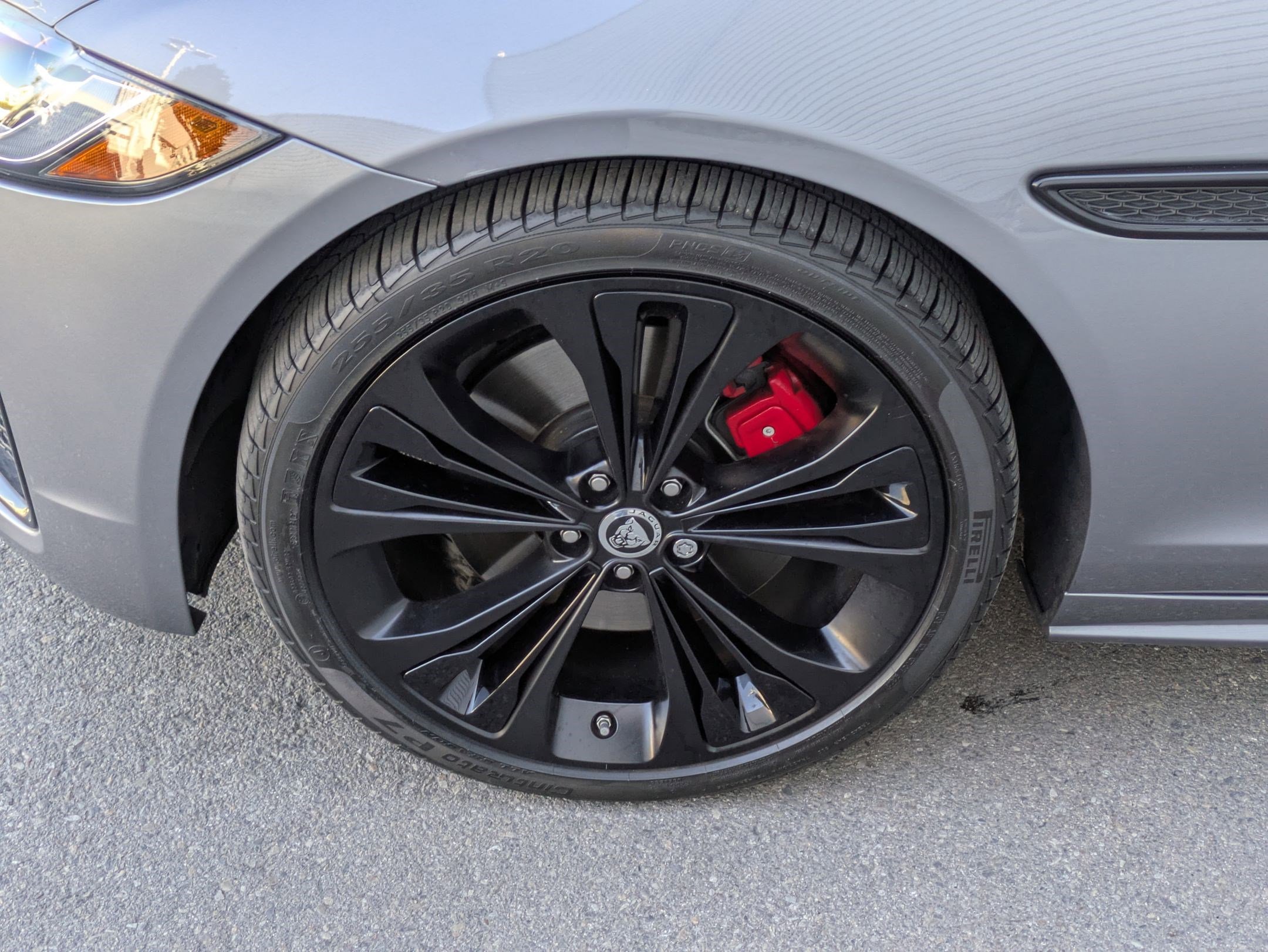 Used 2024 Jaguar XF R-Dynamic SE image 13