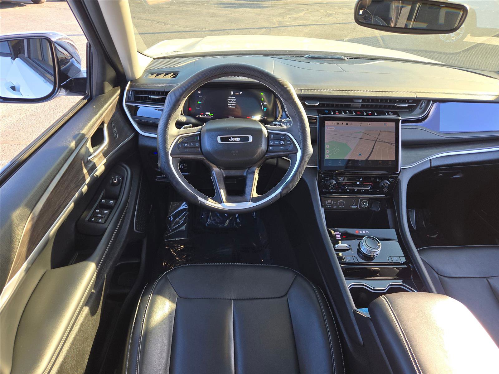 Used 2022 Jeep Grand Cherokee Limited 4xe image 21