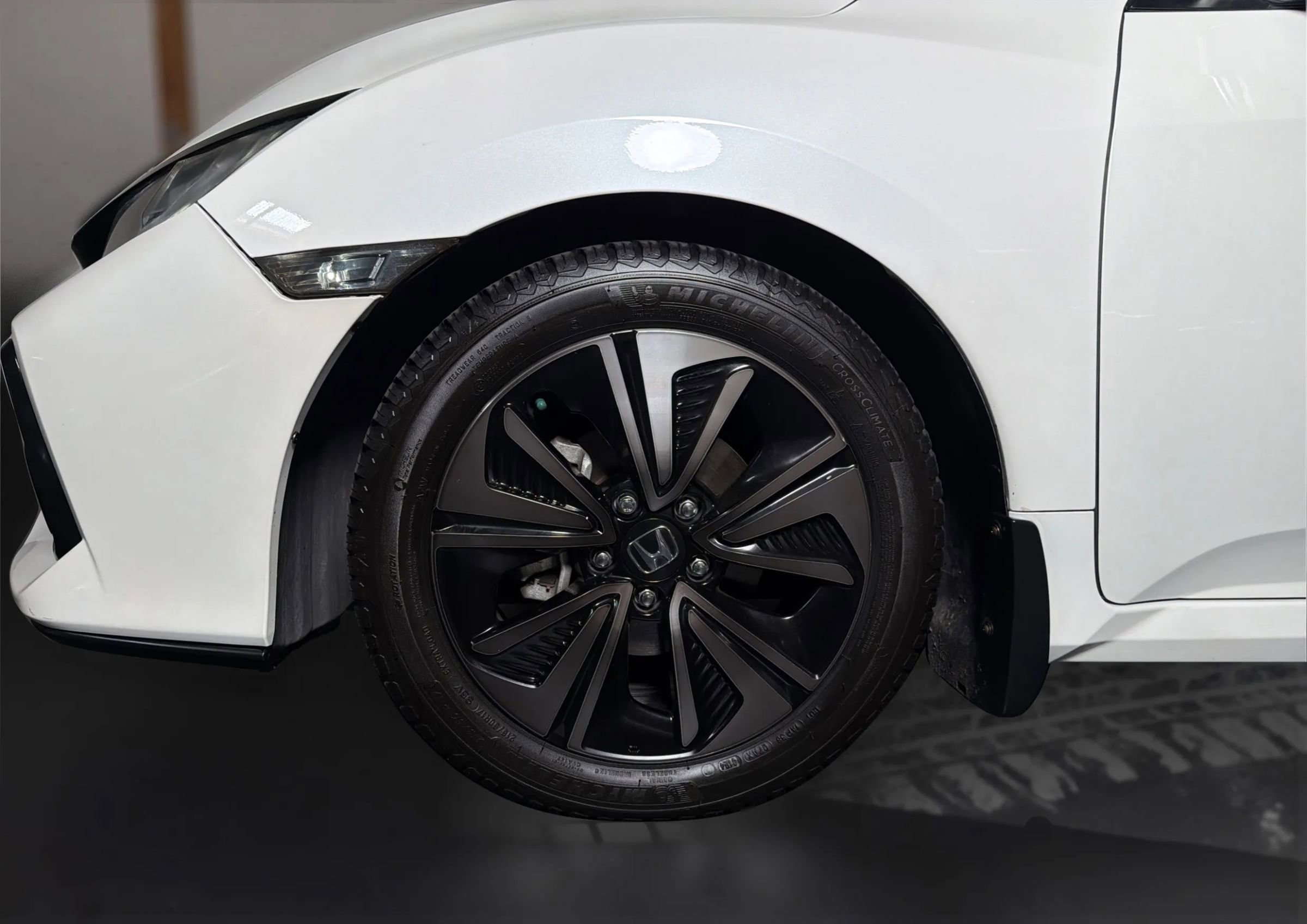 Used 2019 Honda Civic EX image 23