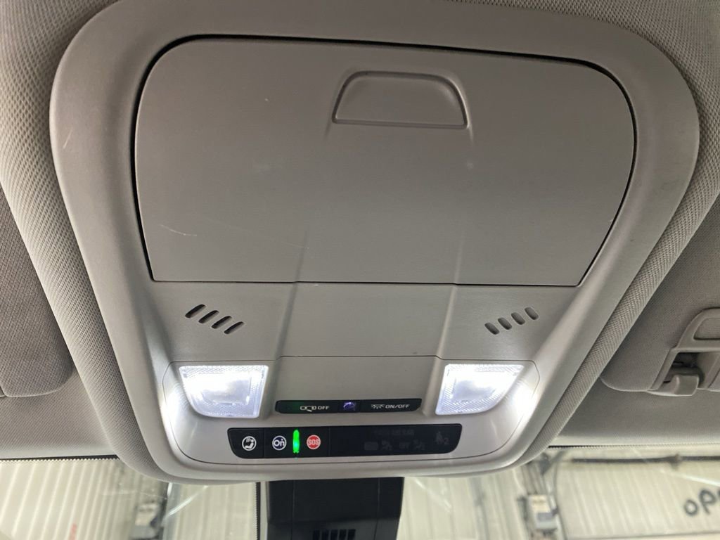 Used 2023 Chevrolet Equinox LT image 37