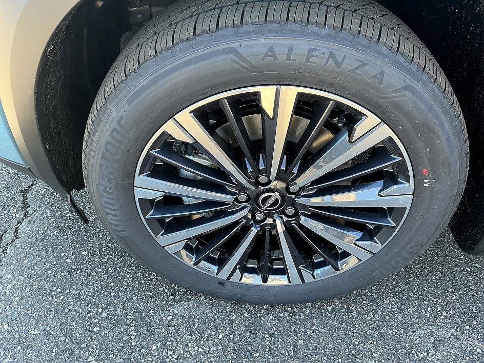 New 2026 Nissan Pathfinder Platinum image 8