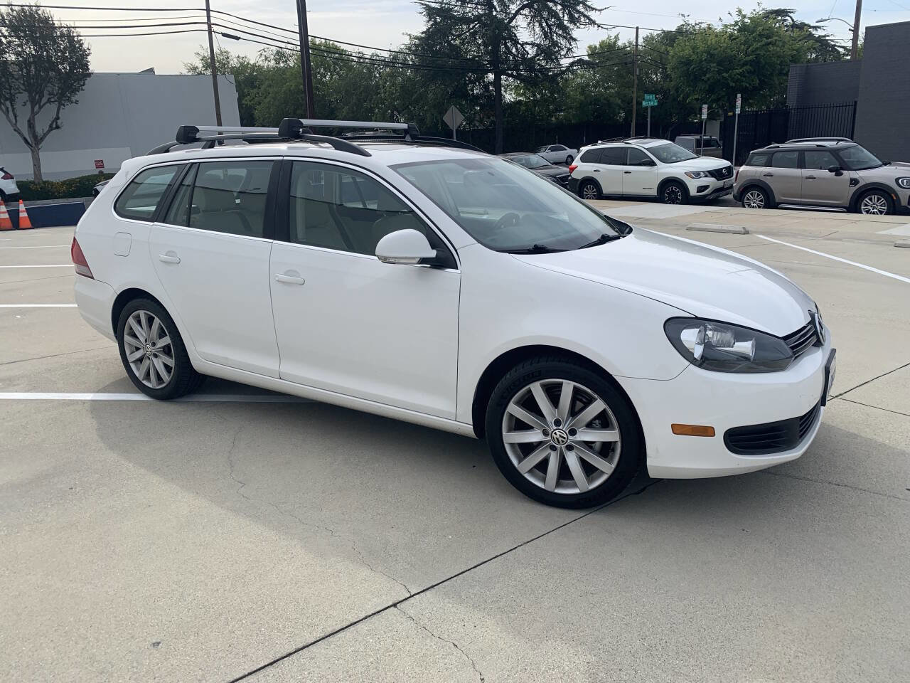 Used 2013 Volkswagen Jetta SE FWD image 4
