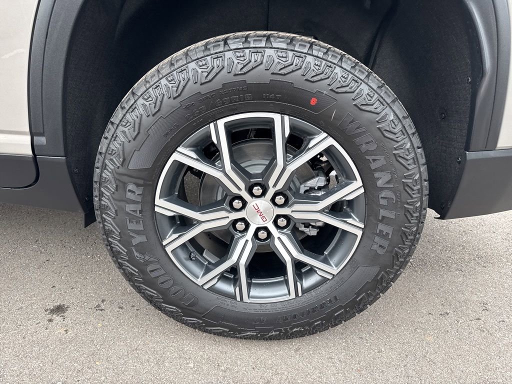 New 2026 GMC Acadia AT4 w/ Luxury Package AWD/4WD image 36
