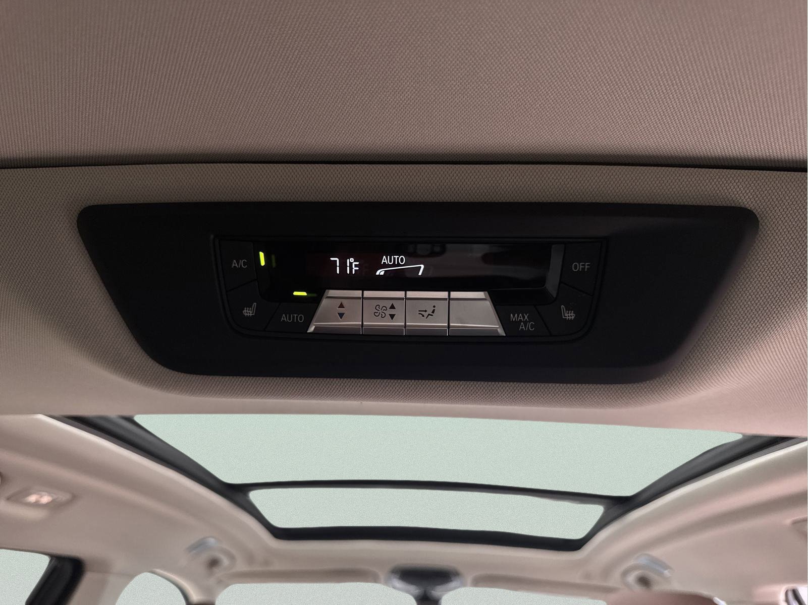 Used 2020 BMW X7 xDrive50i w/ Cold Weather Package image 52