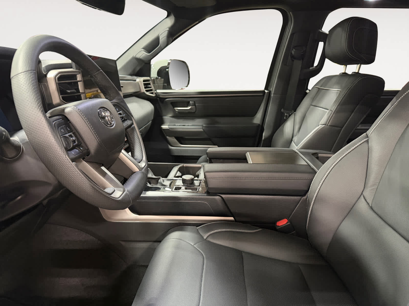 Used 2026 Toyota Sequoia SR5 w/ SR5 Premium Package AWD/4WD image 10