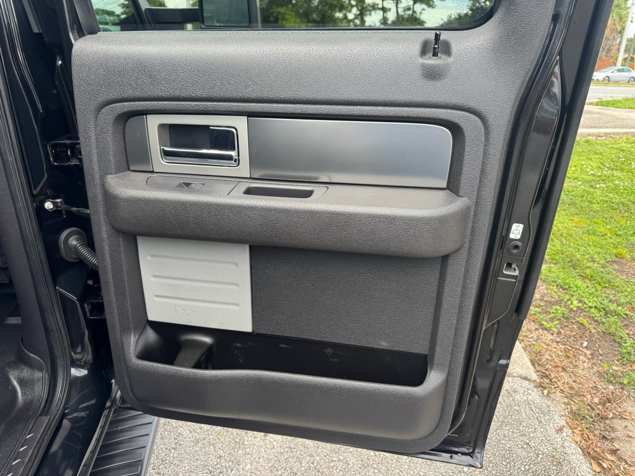 Used 2013 Ford F150 FX4 w/ Luxury Equipment Group image 43