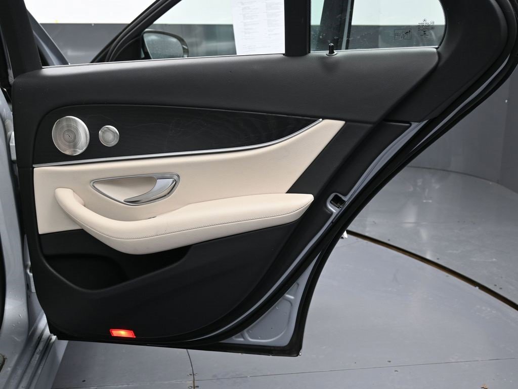 Used 2022 Mercedes-Benz E 350 Sedan image 43