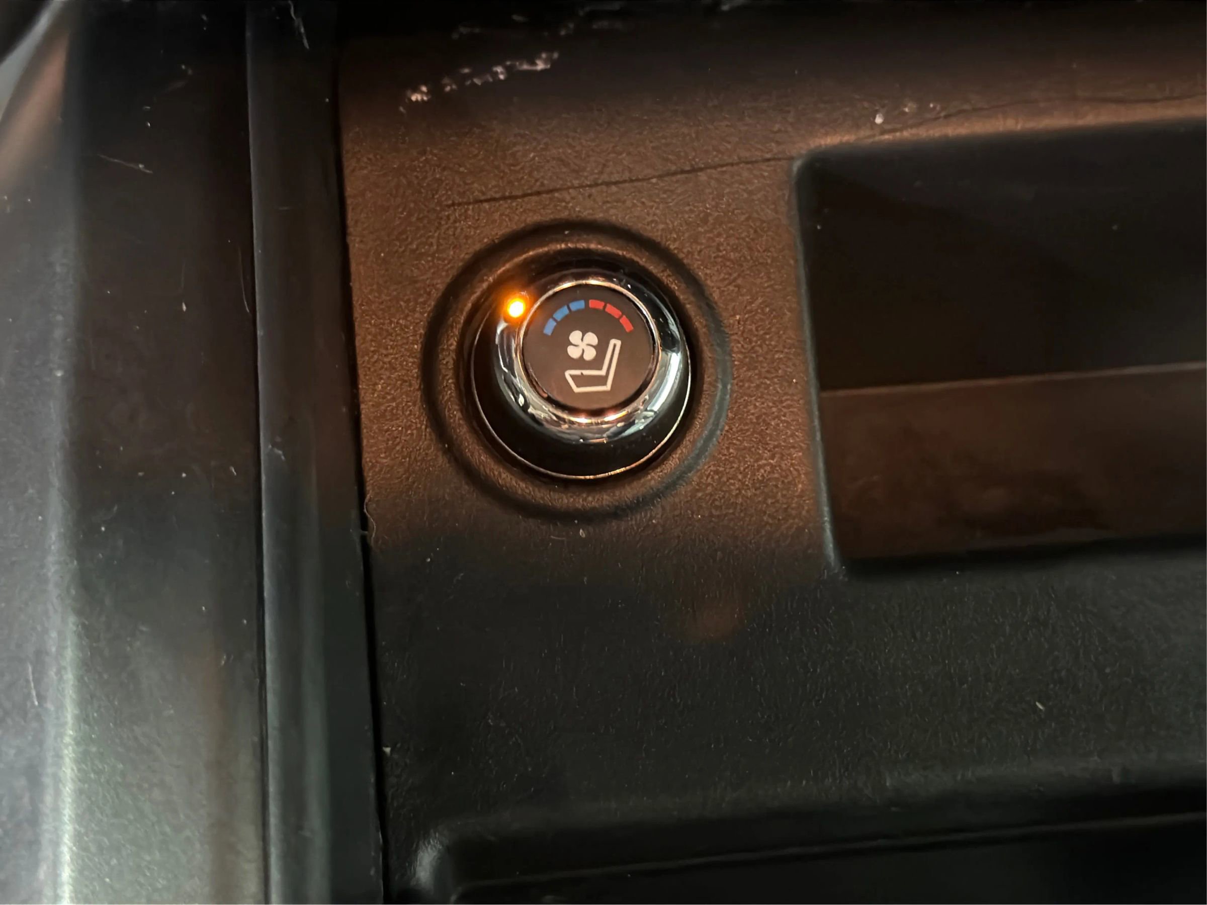 Used 2019 Nissan Titan Platinum Reserve w/ Platinum Utility Package AWD/4WD image 30